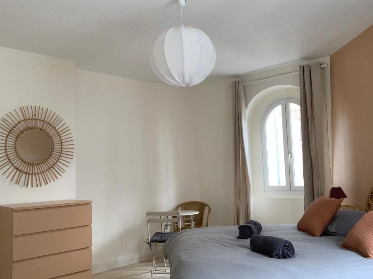 15, Beautiful 3 Bedrooms Appartement *