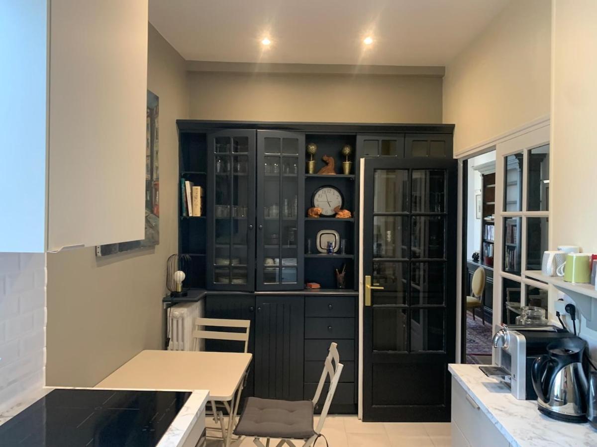15, Beautiful 3 Bedrooms * Parijs